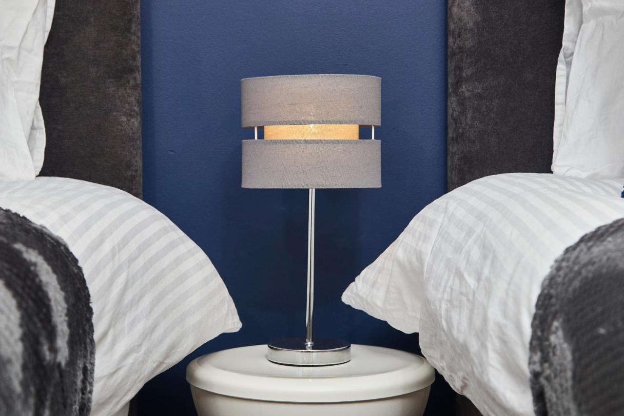 Stunning Hepburn Suite! Μπαθ Εξωτερικό φωτογραφία